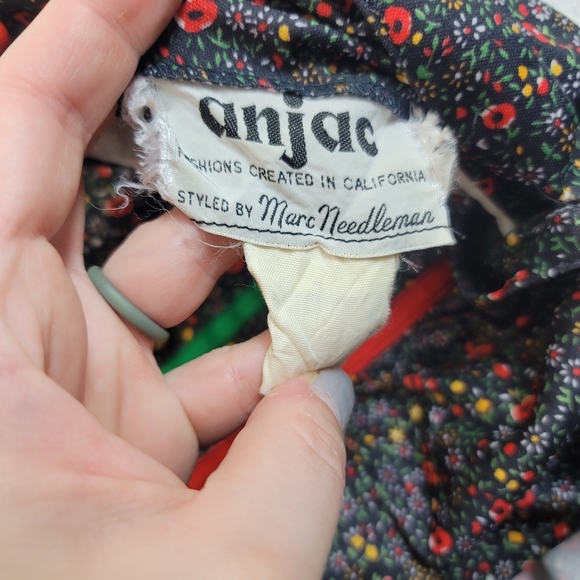 Vintage stranger things vibes floral blouse - Picture 12 of 12